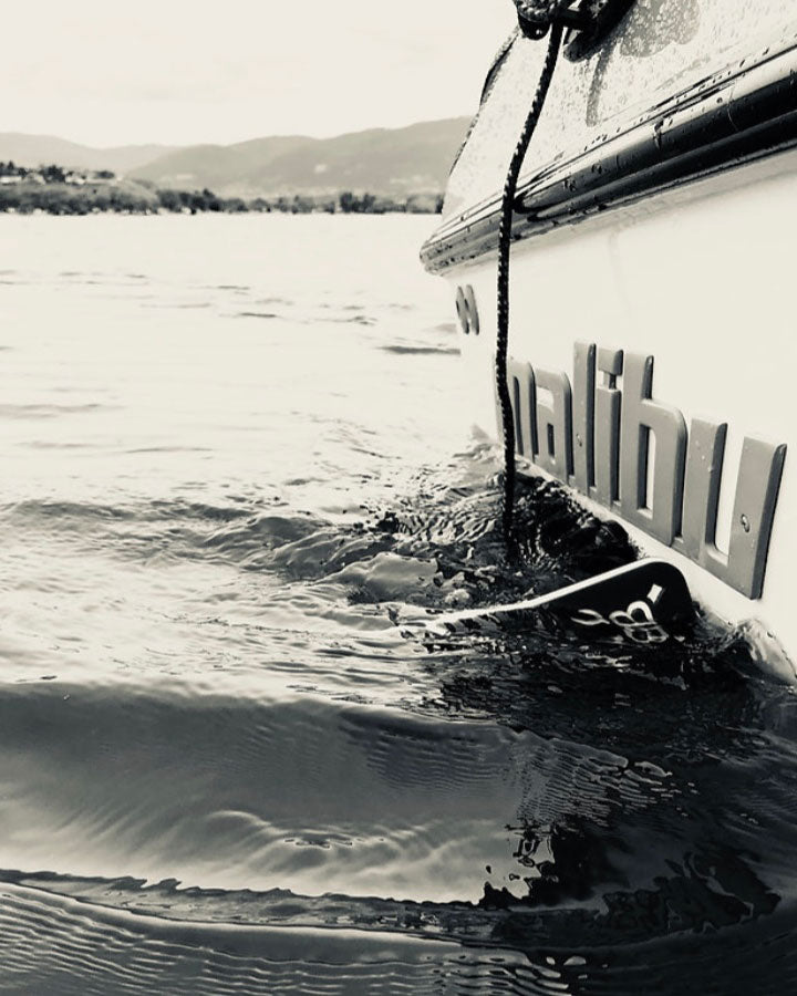 Inland SWELL -Wakesurf boat shaper-