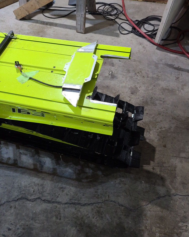 Polaris AXYS Tunnel Cut Welded